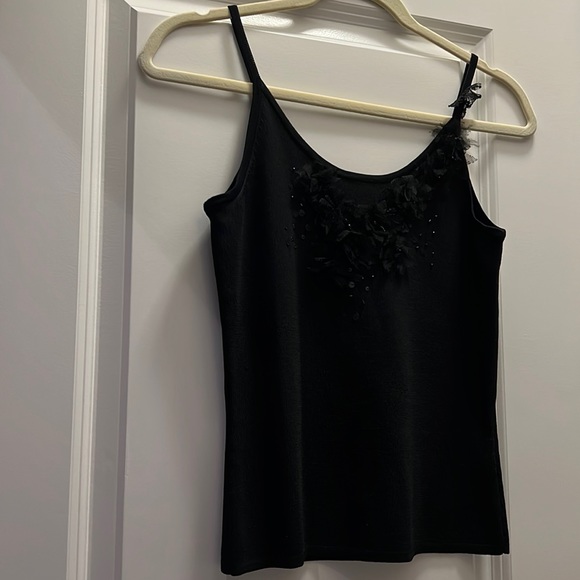 2-piece sweater set. - Picture 2 of 16